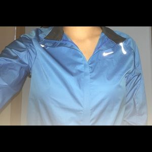 NIKE Windbreaker/Rain Jacket